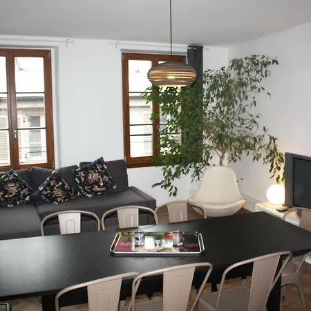 F4 Quartier Cathedrale 3eme Etage * Strasbourg