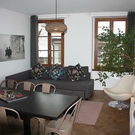 F4 Quartier Cathedrale 3eme Etage Apartment *